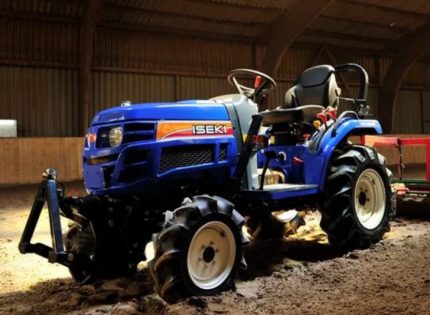 Iseki TM 3217 AHL Compacte Tractor: Krachtige Hydrostaat Allrounder